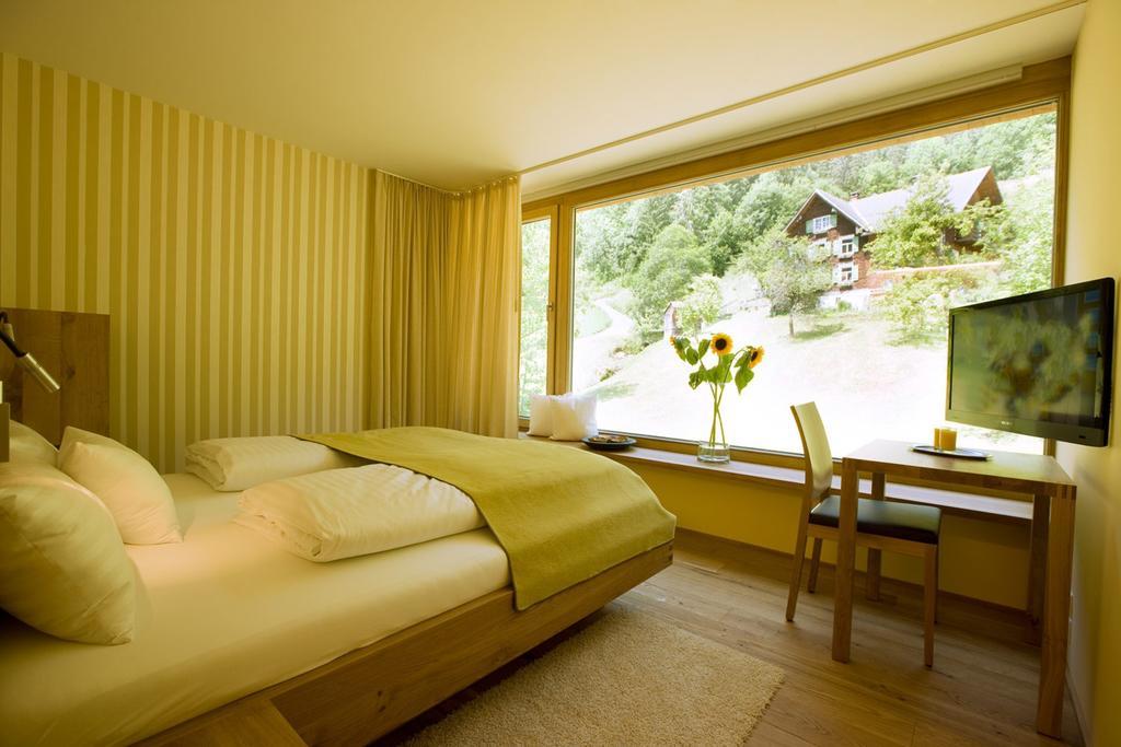 Hotel Alpenrose Ebnit دورنبيرن الغرفة الصورة